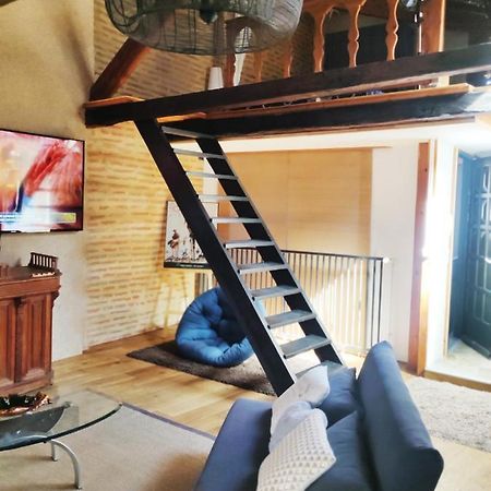 Апартаменти Chez Fanny - Le Loft - Centre Historique Cahors Cathedrale Екстер'єр фото